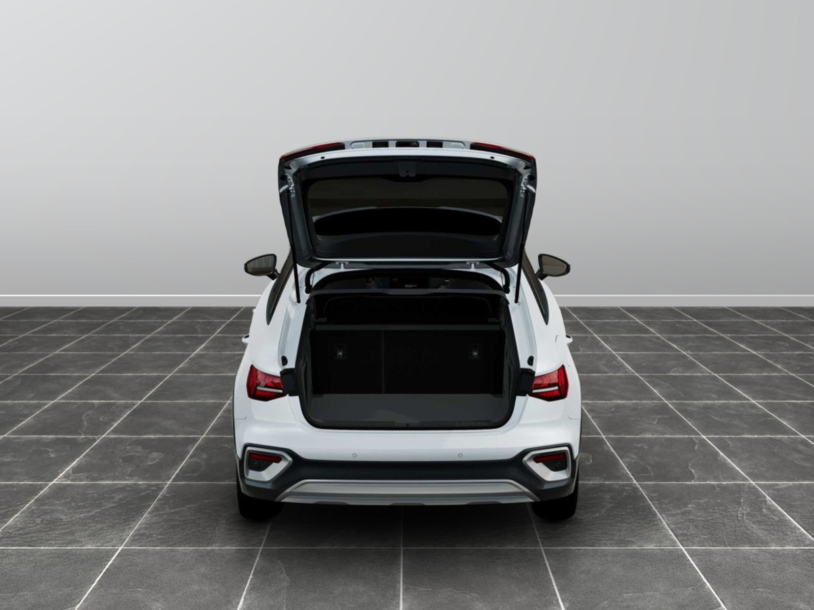 6 - Audi A3 allstreet 2.0 tdi 150cv identity contrast s tronic