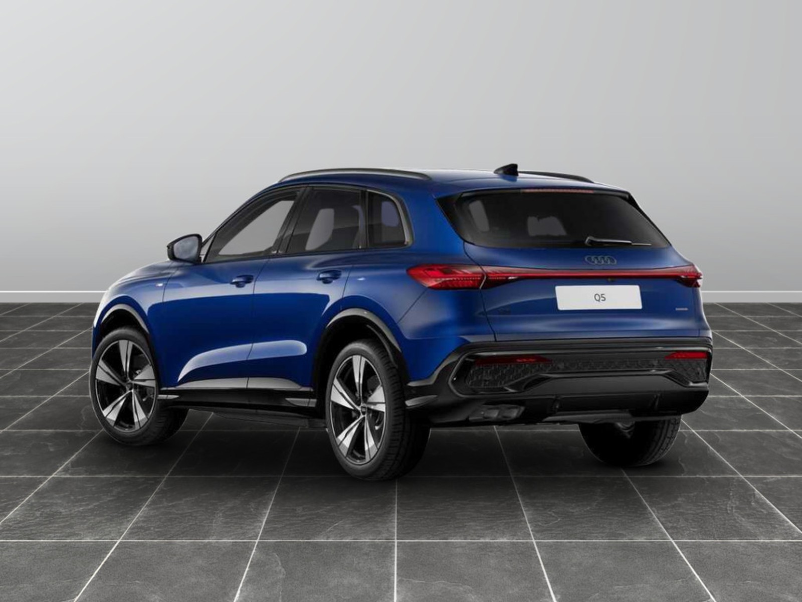 4 - Audi Q5 2.0 tdi mhev+ 204cv launch edition one quattro s tronic