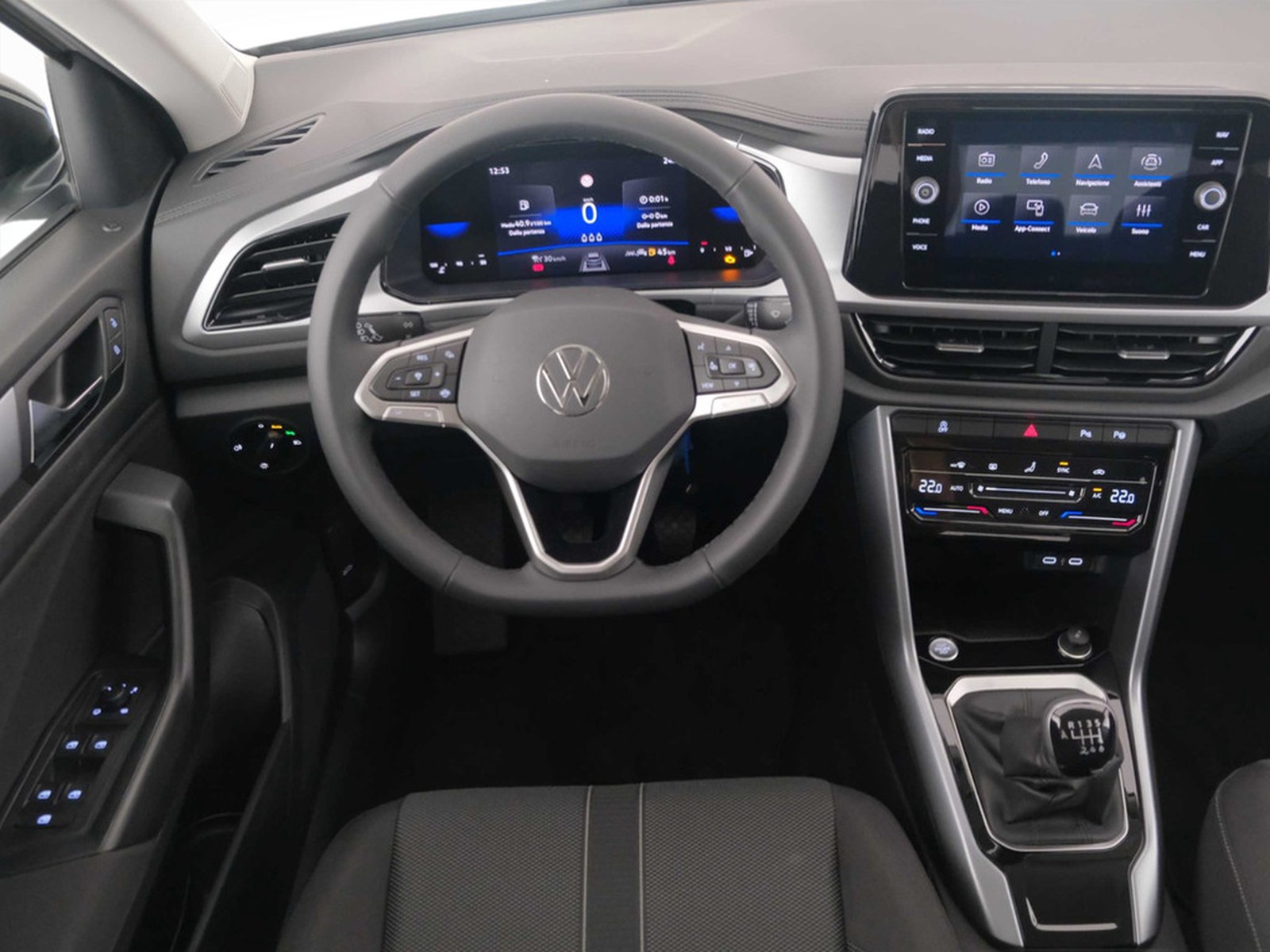 6 - Volkswagen T-Roc 1.0 tsi 115cv edition plus