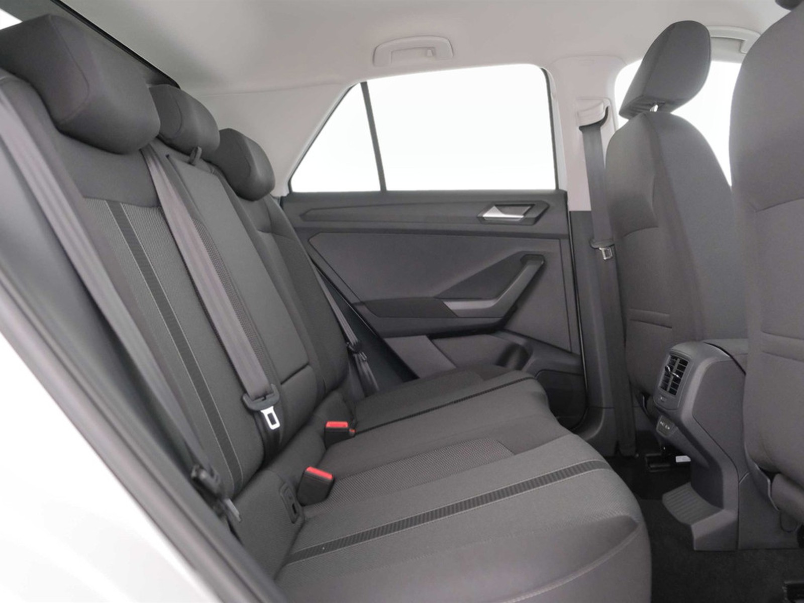 9 - Volkswagen T-Roc 1.0 tsi 115cv edition plus