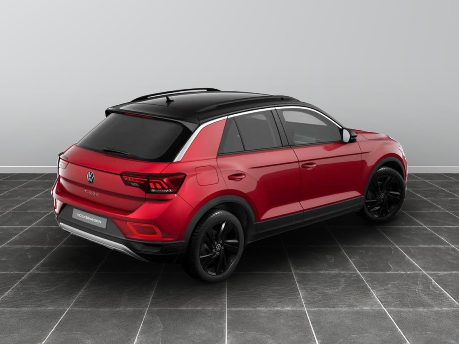 5 - Volkswagen T-Roc 1.0 tsi 115cv sport