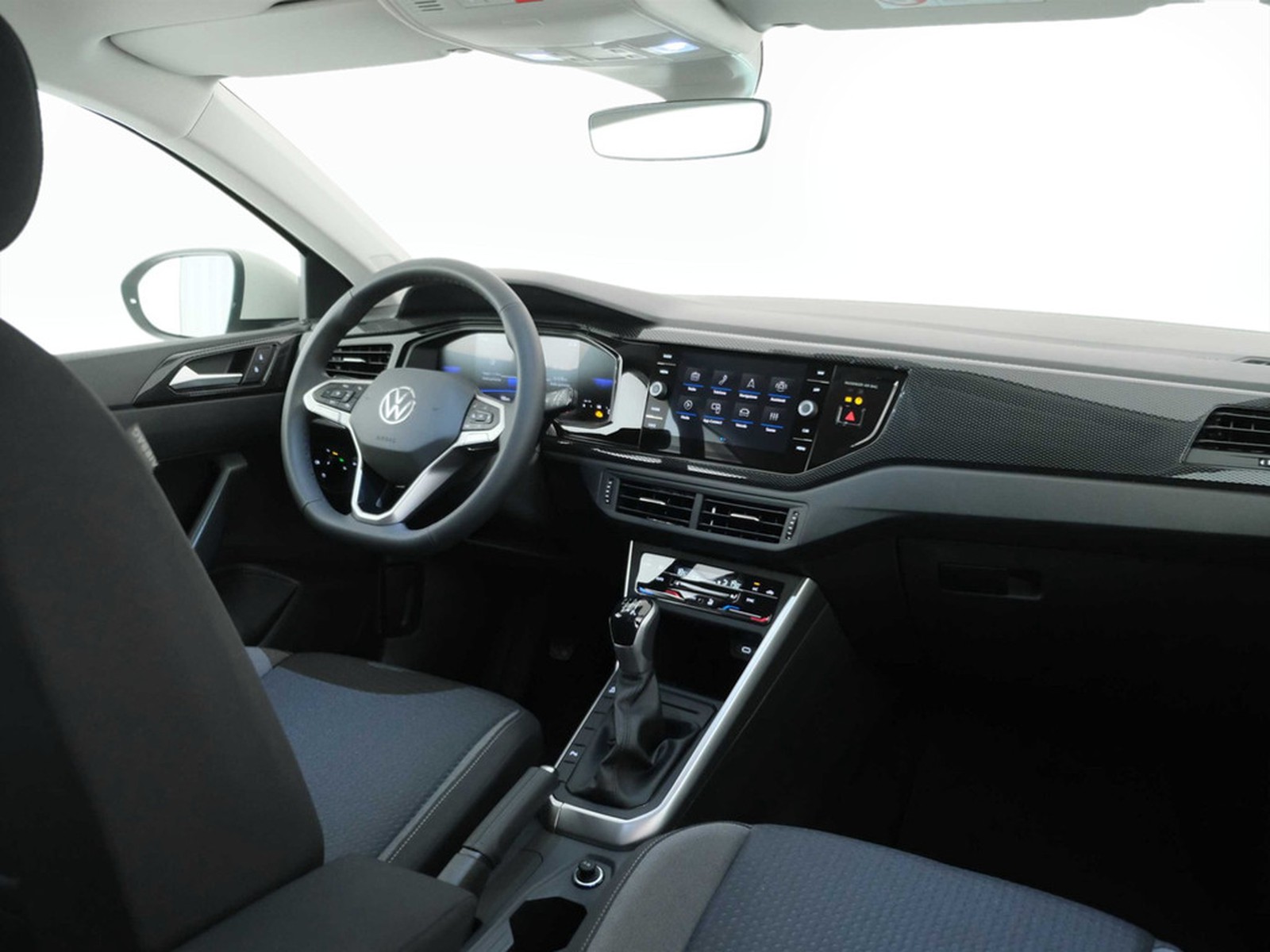 6 - Volkswagen Taigo 1.0 tsi 115cv life