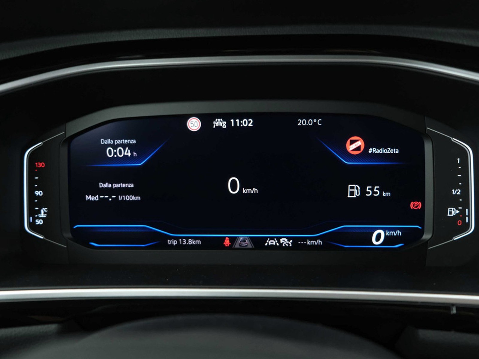 18 - Volkswagen T-Roc 1.0 tsi 115cv r-line plus