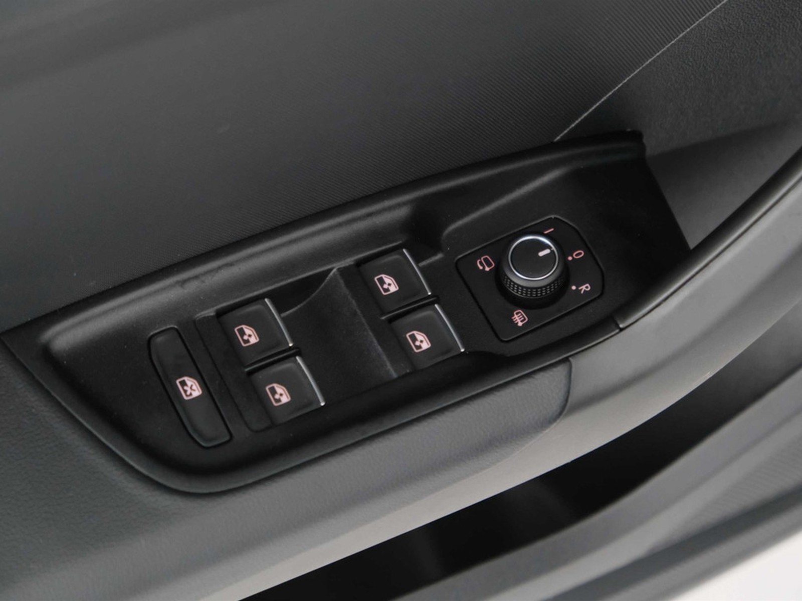 22 - Audi A1 sportback 30 1.0 tfsi 116cv identity black s tronic