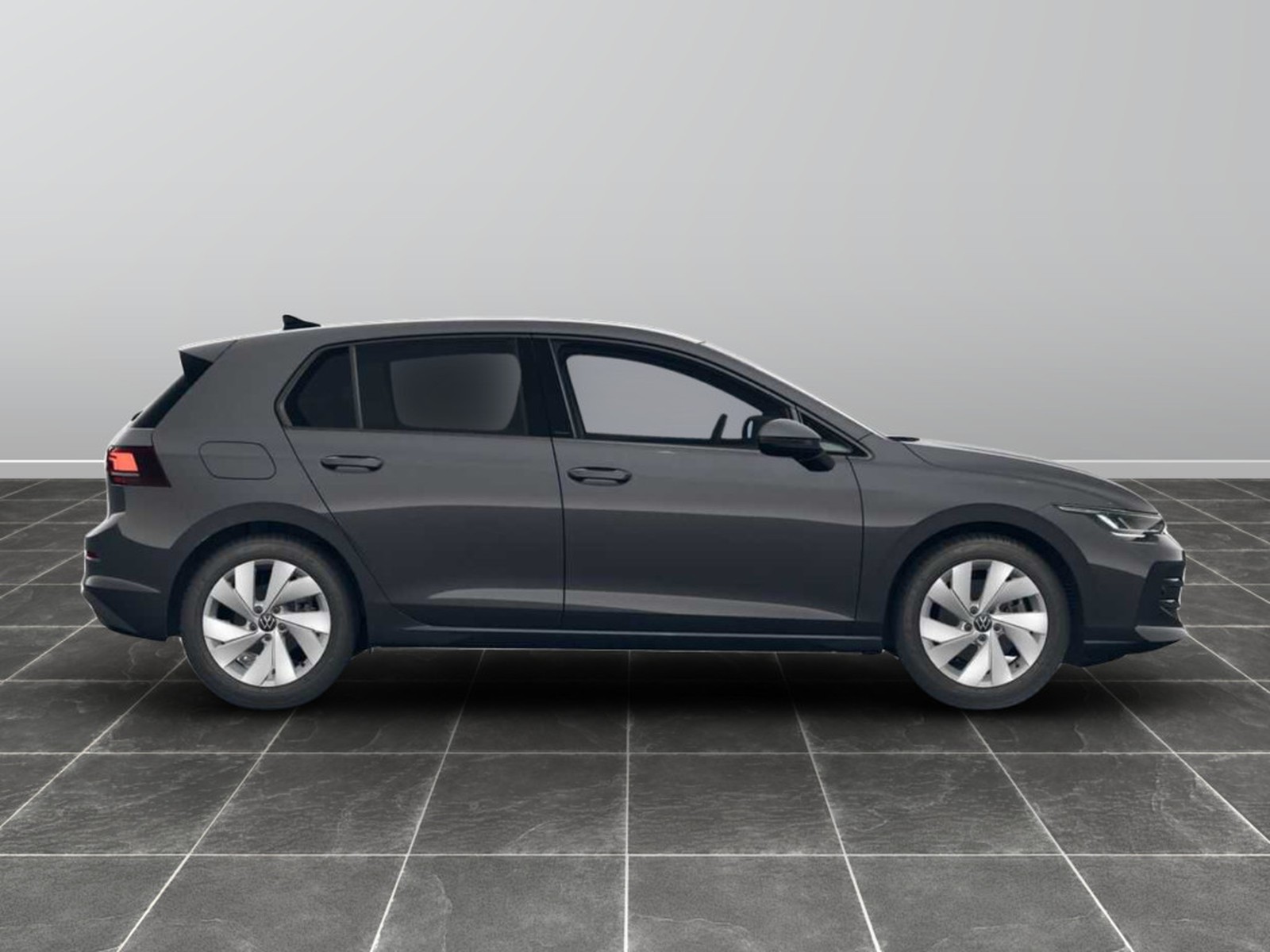 6 - Volkswagen Golf 1.5 tsi ehybrid 204cv edition plus dsg