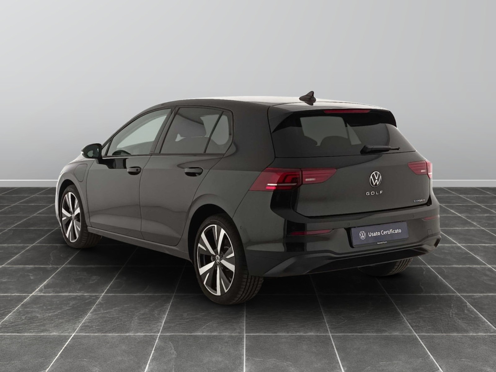 2 - Volkswagen Golf 1.5 tsi ehybrid 204cv edition plus dsg