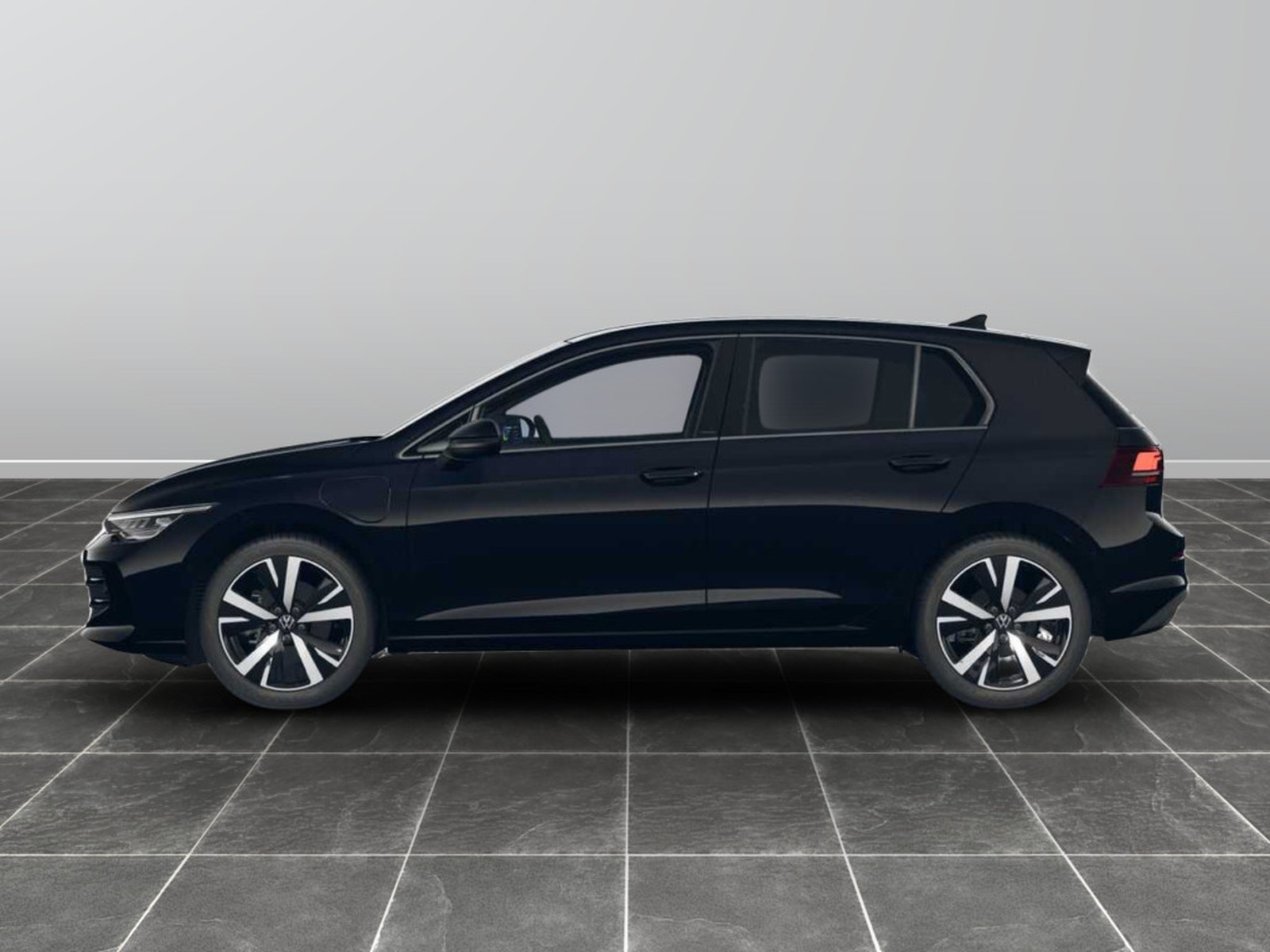 2 - Volkswagen Golf 1.5 tsi ehybrid 204cv edition plus dsg
