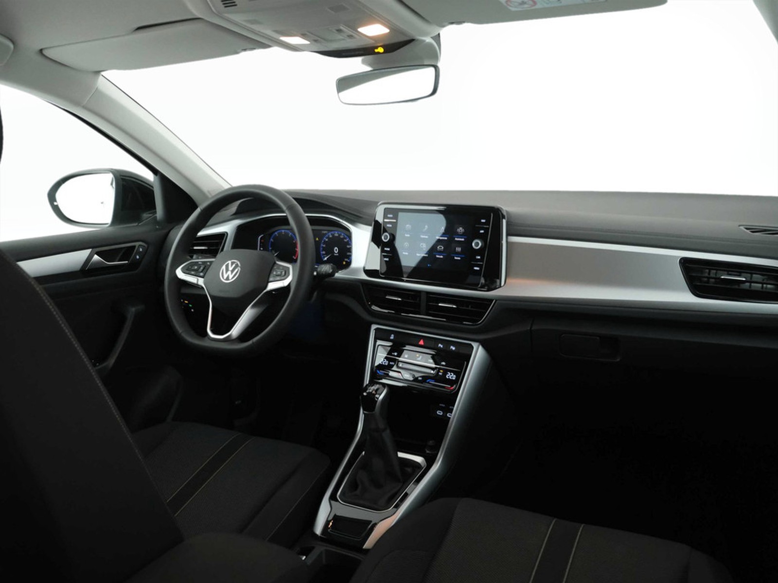 6 - Volkswagen T-Roc 1.0 tsi 115cv sport