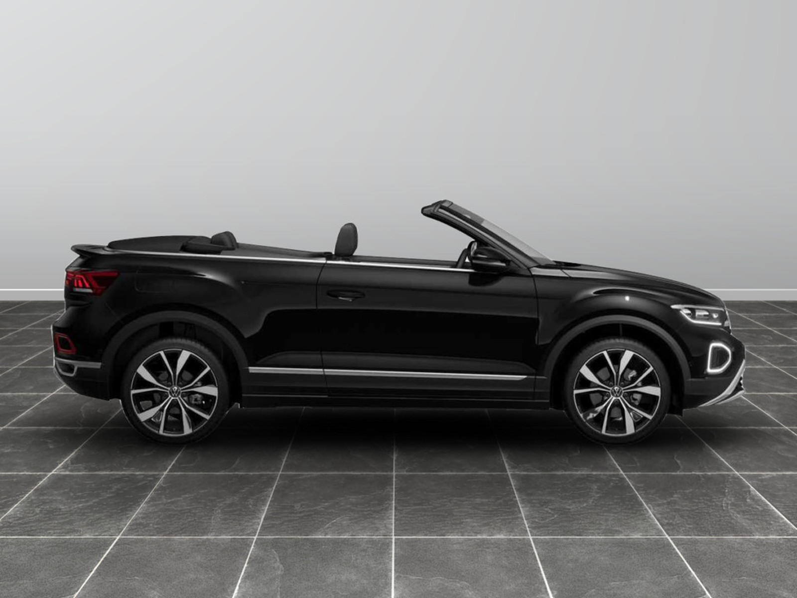 6 - Volkswagen T-Roc cabriolet 1.5 tsi act style dsg