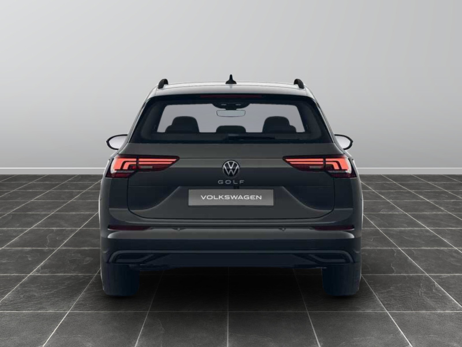 4 - Volkswagen Golf variant 2.0 tdi scr 150cv life dsg