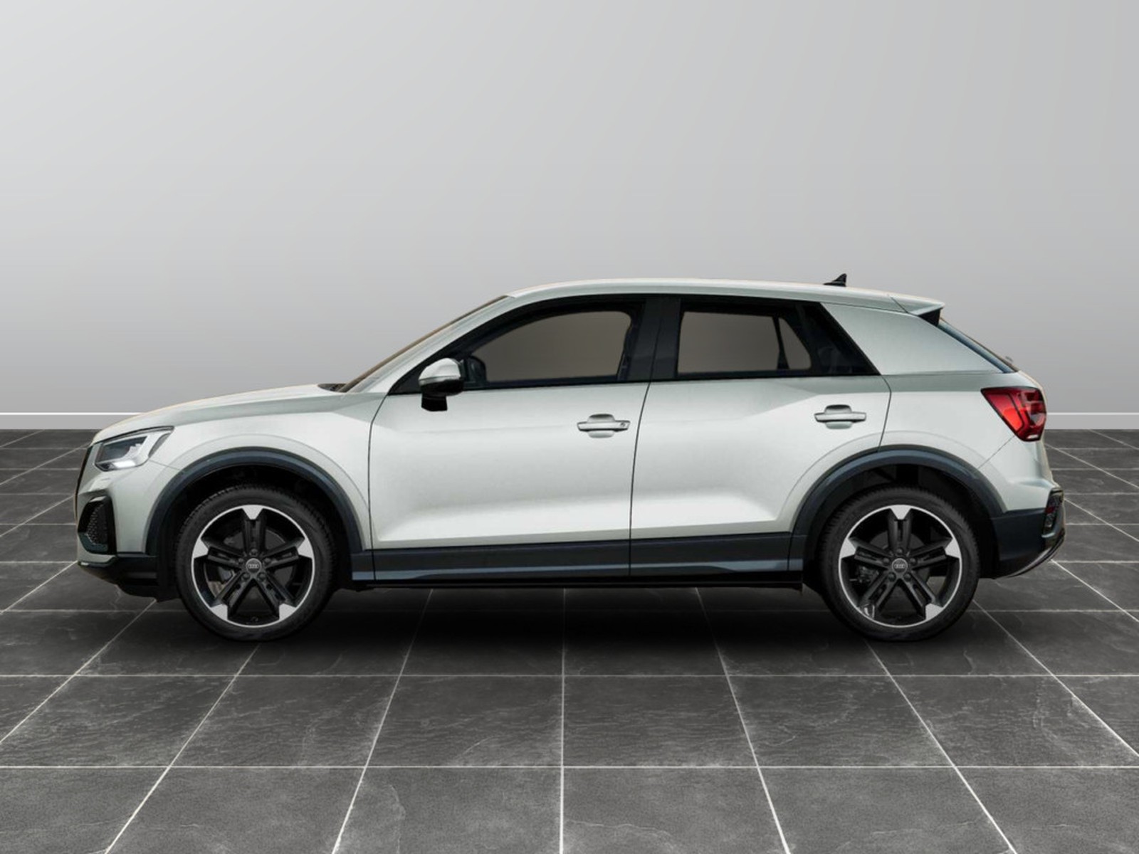 2 - Audi Q2 30 1.0 tfsi 116cv business advanced