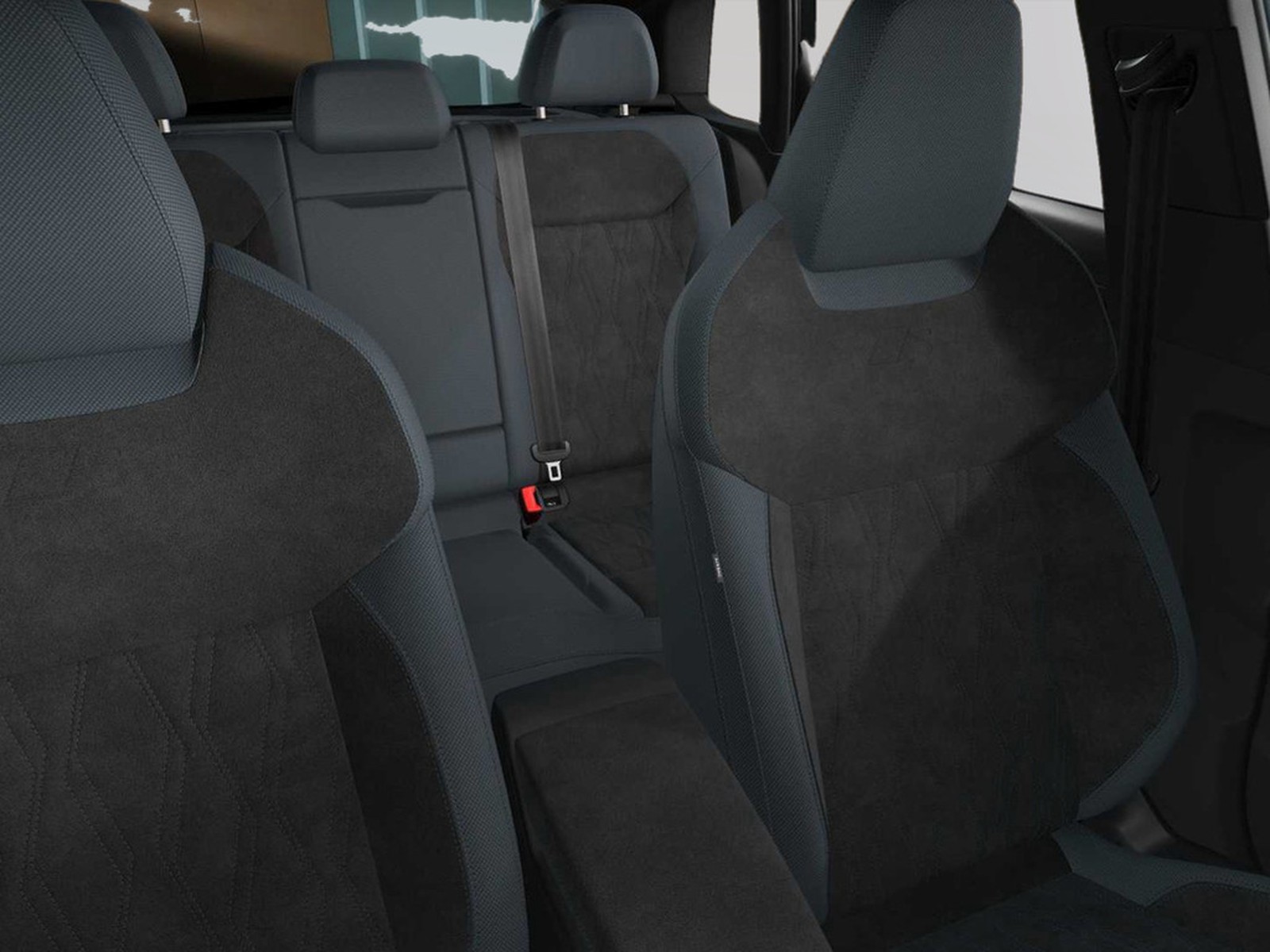 10 - Audi Q3 1.5 e-hybrid 272cv business s tronic