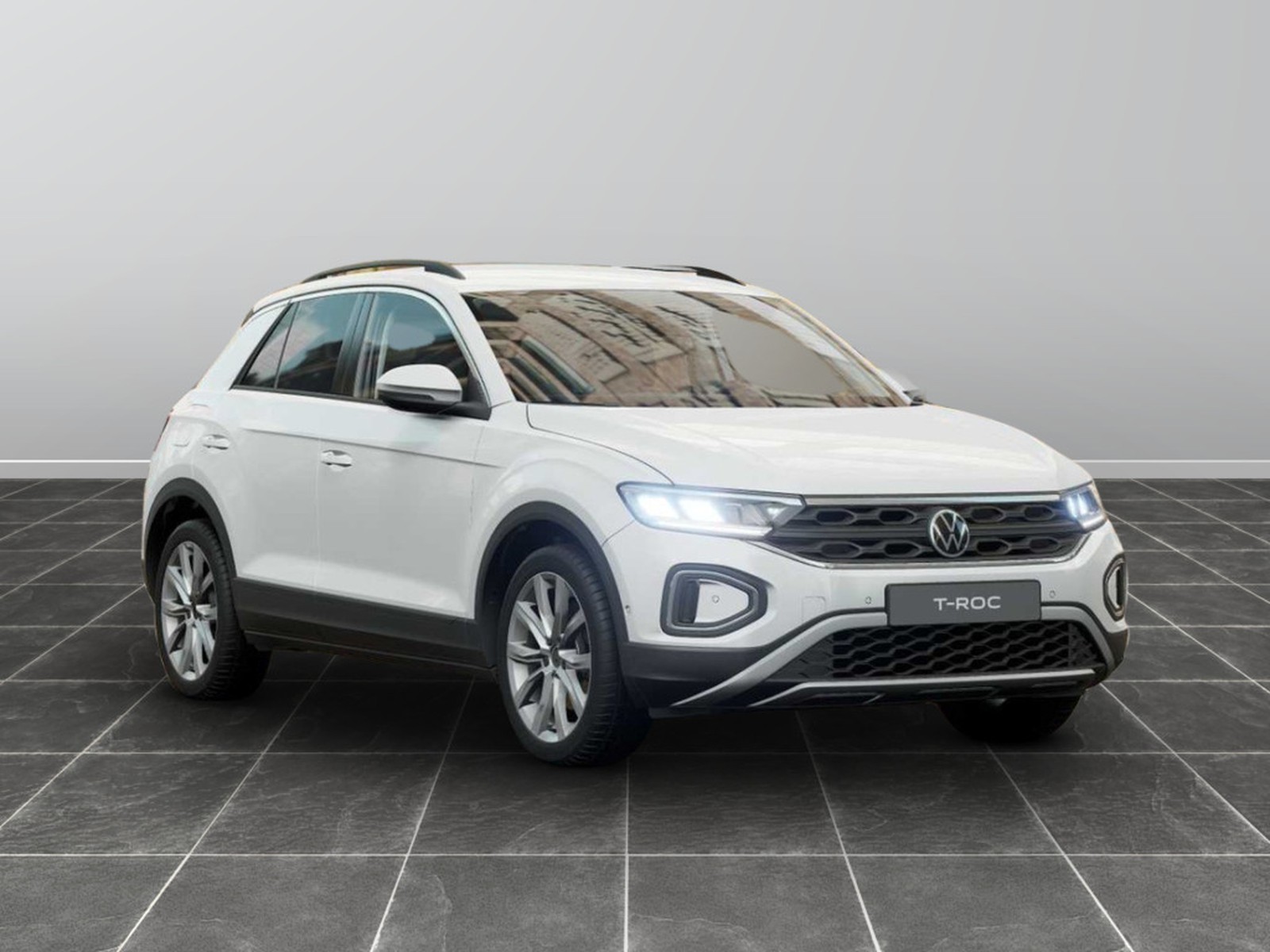 4 - Volkswagen T-Roc 2.0 tdi scr 150cv edition plus dsg