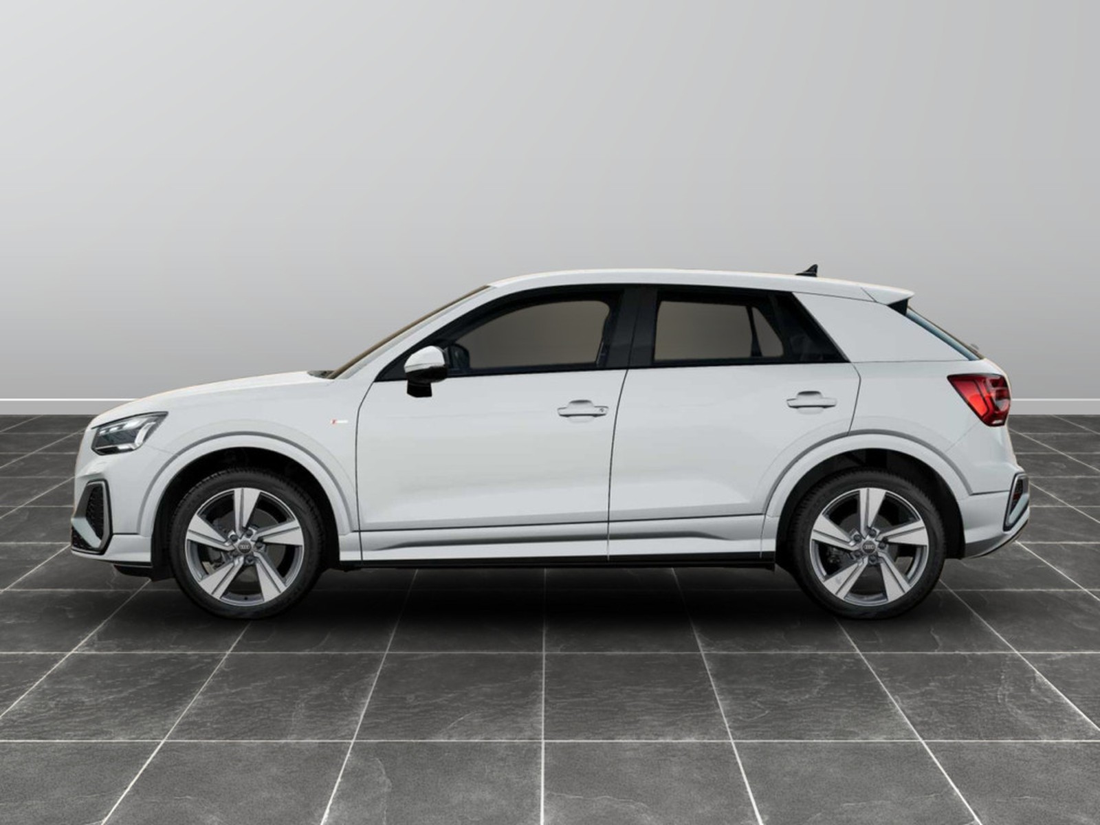 3 - Audi Q2 35 2.0 tdi s line edition s tronic