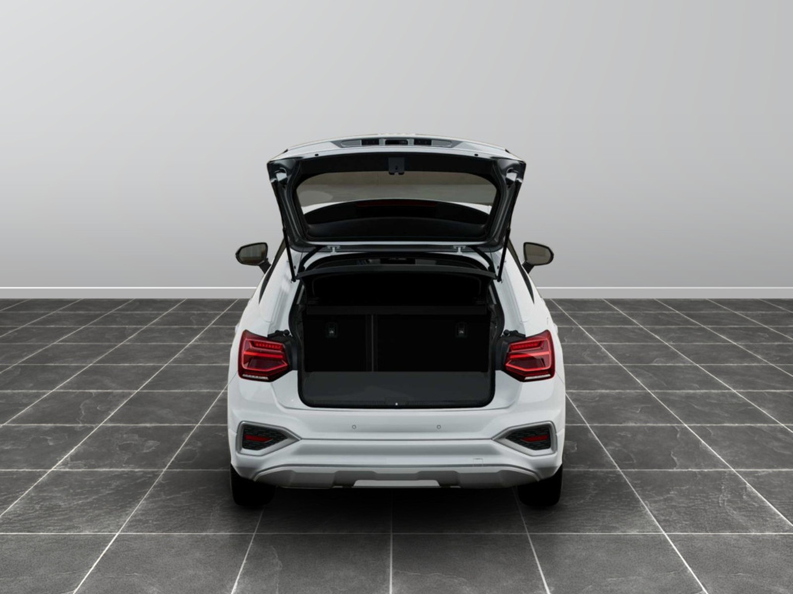 6 - Audi Q2 35 2.0 tdi business advanced s tronic