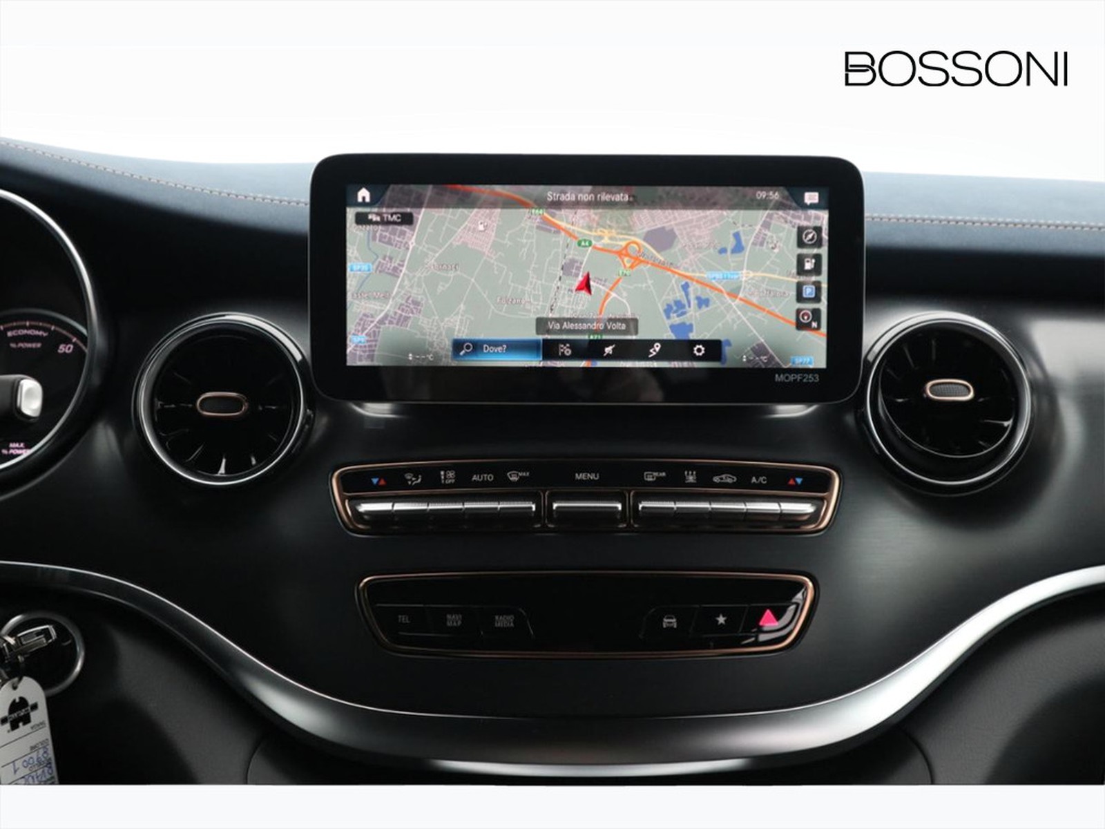 14 - Mercedes Vans EQV long 300