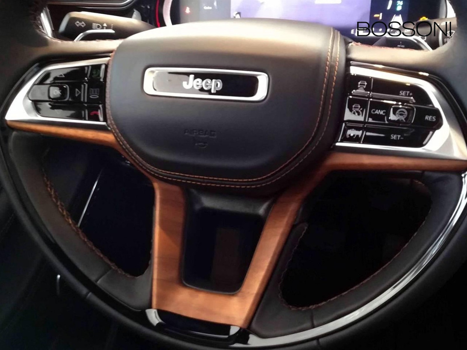 15 - Jeep Grand Cherokee 2.0 atx phev summit reserve 4xe auto