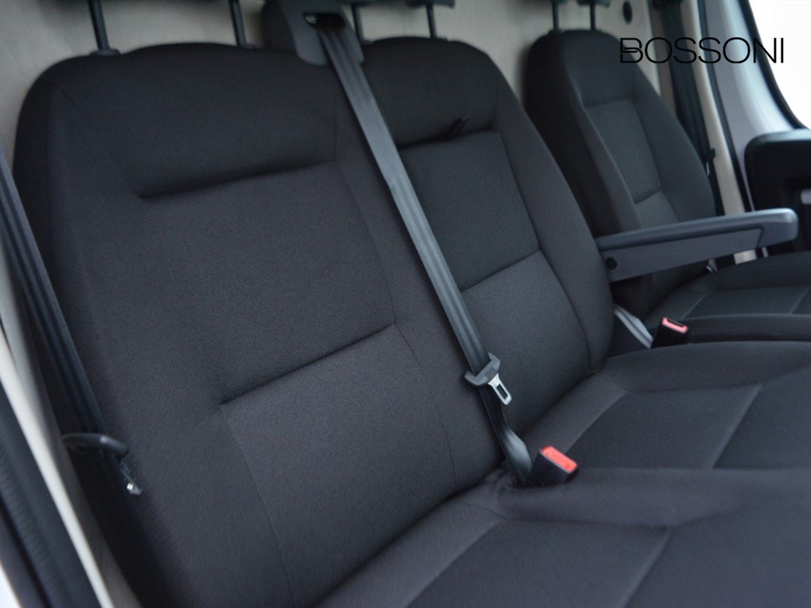 5 - Fiat Professional Ducato e 35 lh2 122cv 47kwh