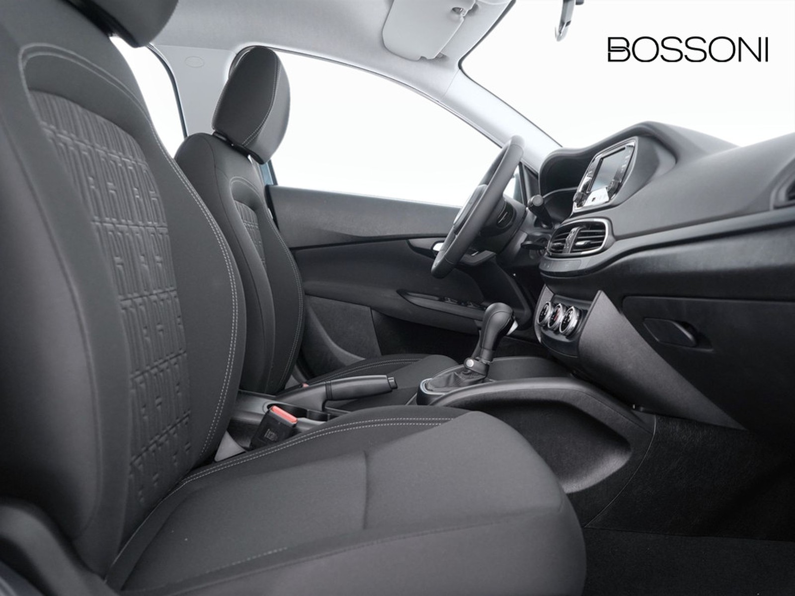 8 - Fiat Tipo 5 porte 1.5 t4 hybrid 130cv dct