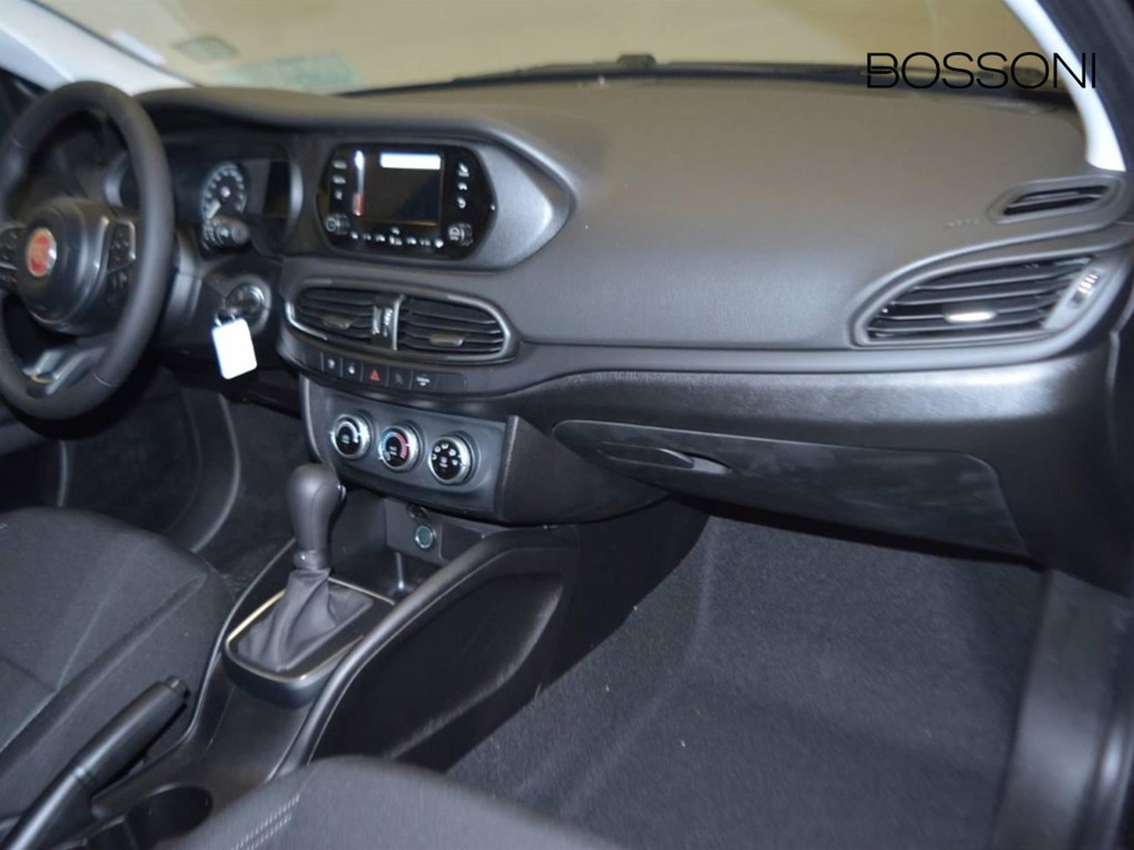 10 - Fiat Tipo 5 porte 1.5 t4 hybrid 130cv dct