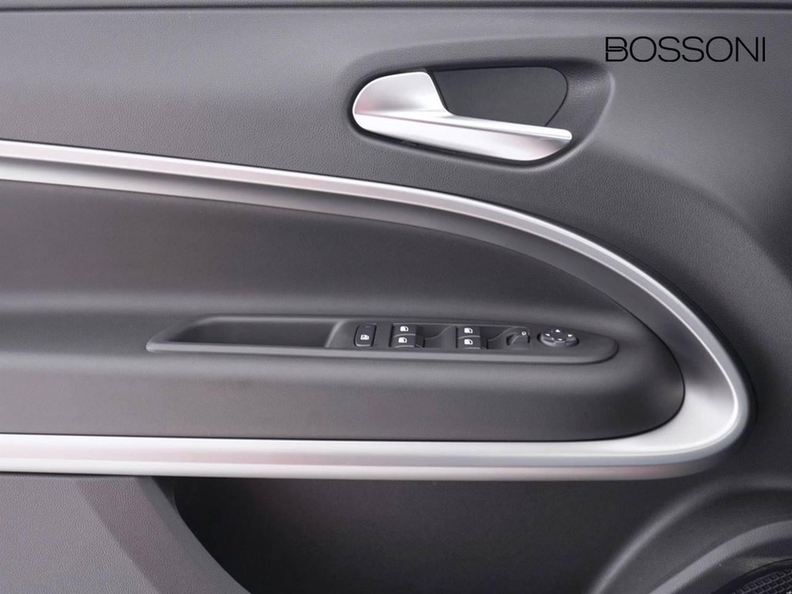 17 - Jeep Avenger 1.2 turbo 100cv altitude fwd