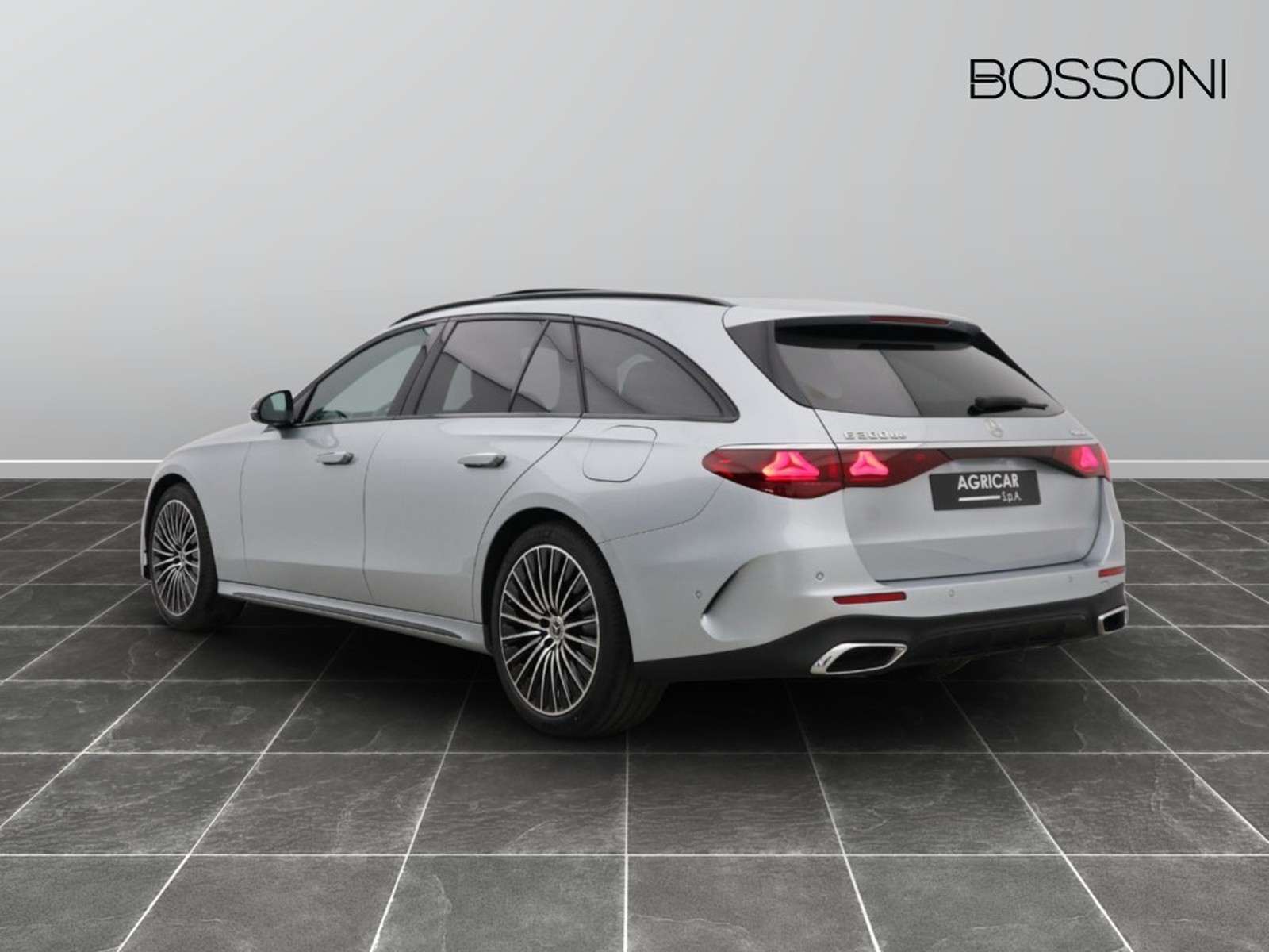 5 - Mercedes Classe E station wagon 300 de plug in hybrid amg line advanced plus 4matic 9g-tronic