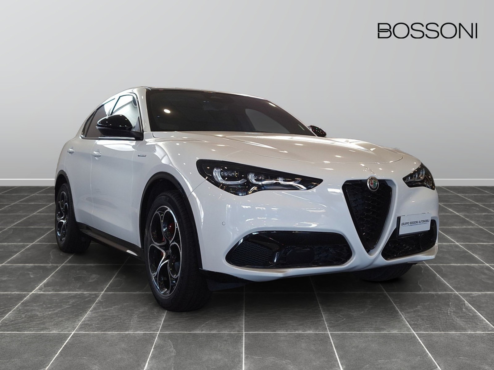 3 - Alfa Romeo Stelvio 2.2 turbo 210cv veloce q4 at8