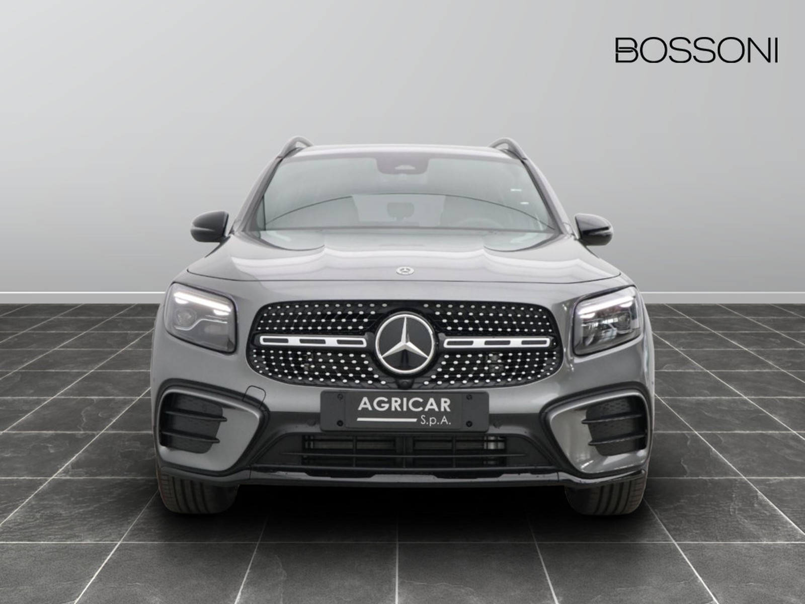 2 - Mercedes GLB 200 d amg line premium 8g-dct