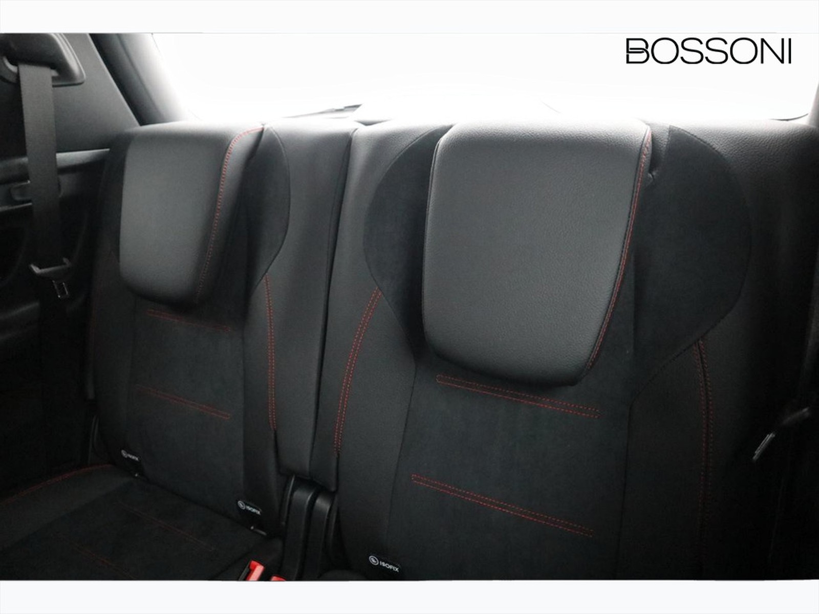 9 - Mercedes GLB 200 d amg line premium 8g-dct