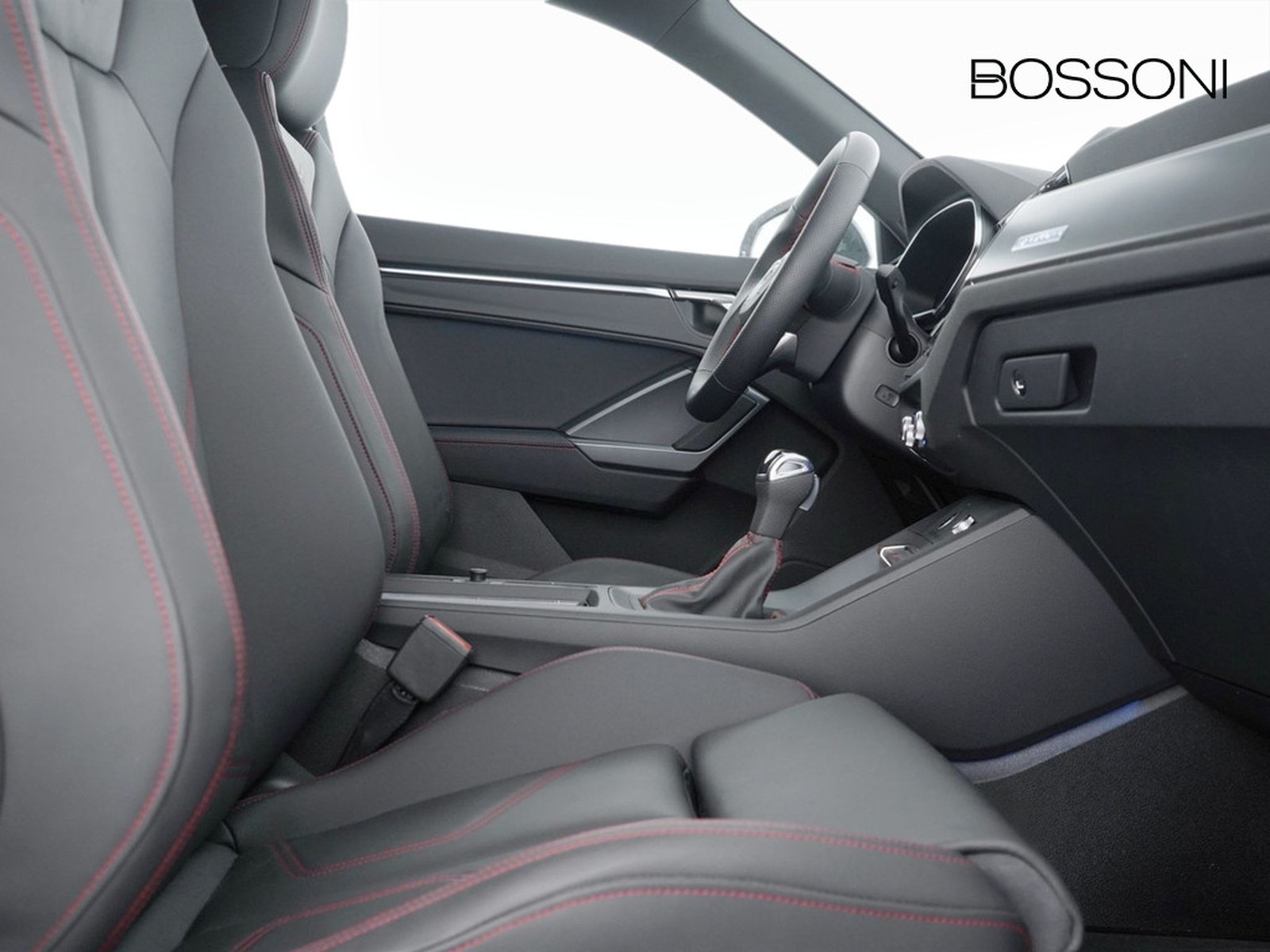 16 - Audi Q3 sportback 40 2.0 tdi 193cv s line edition quattro s tronic