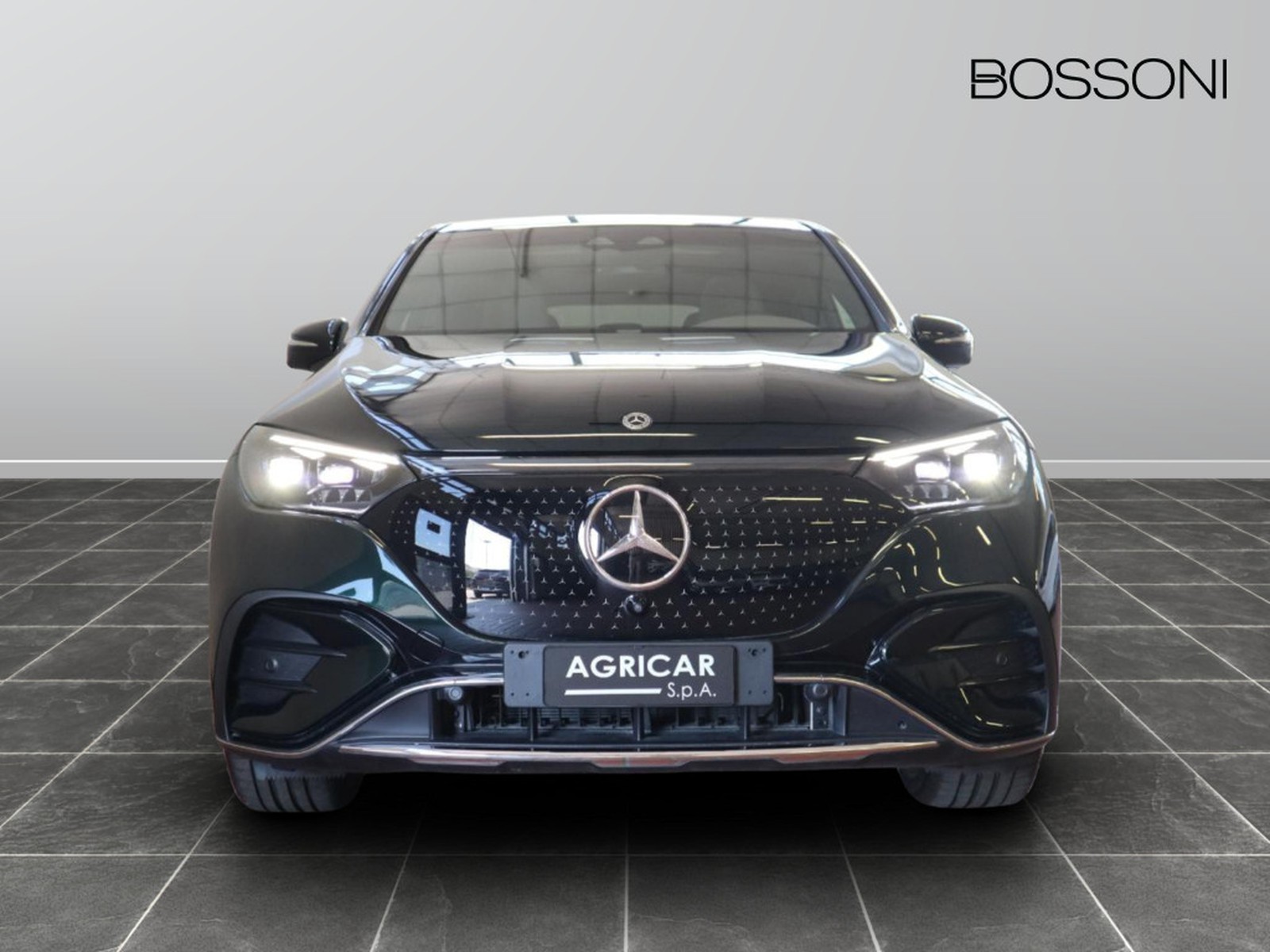 2 - Mercedes EQE suv 350 amg line premium 4matic