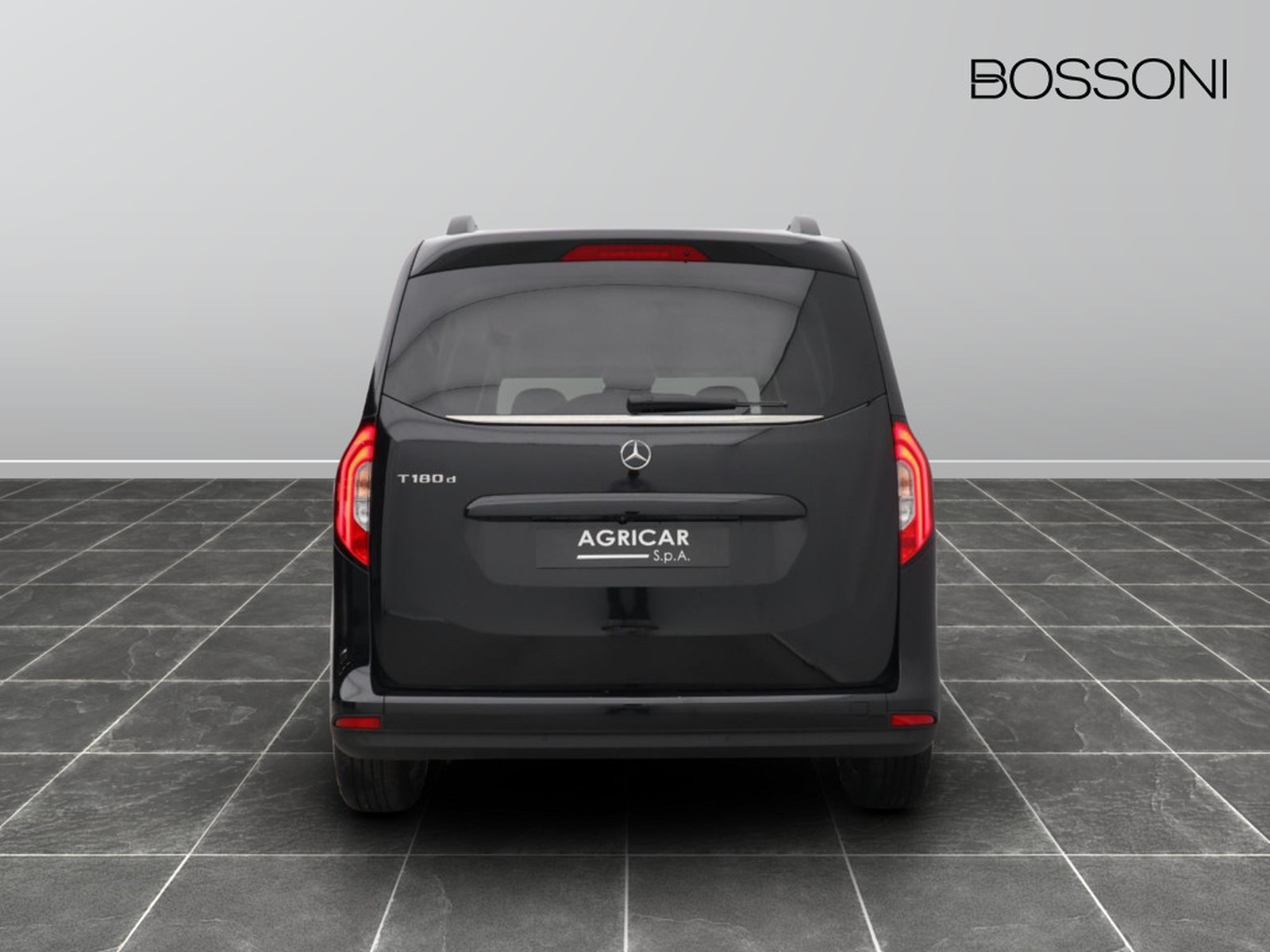 6 - Mercedes Vans Classe T long 180 d premium 7g-dct