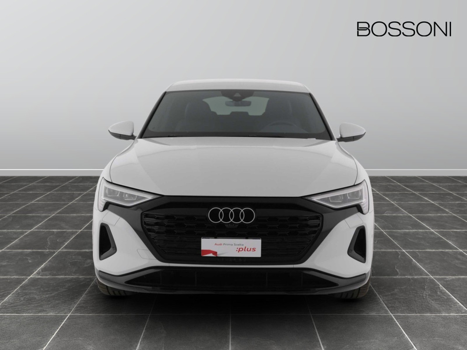 14 - Audi Q8 e-tron 50 business advanced quattro