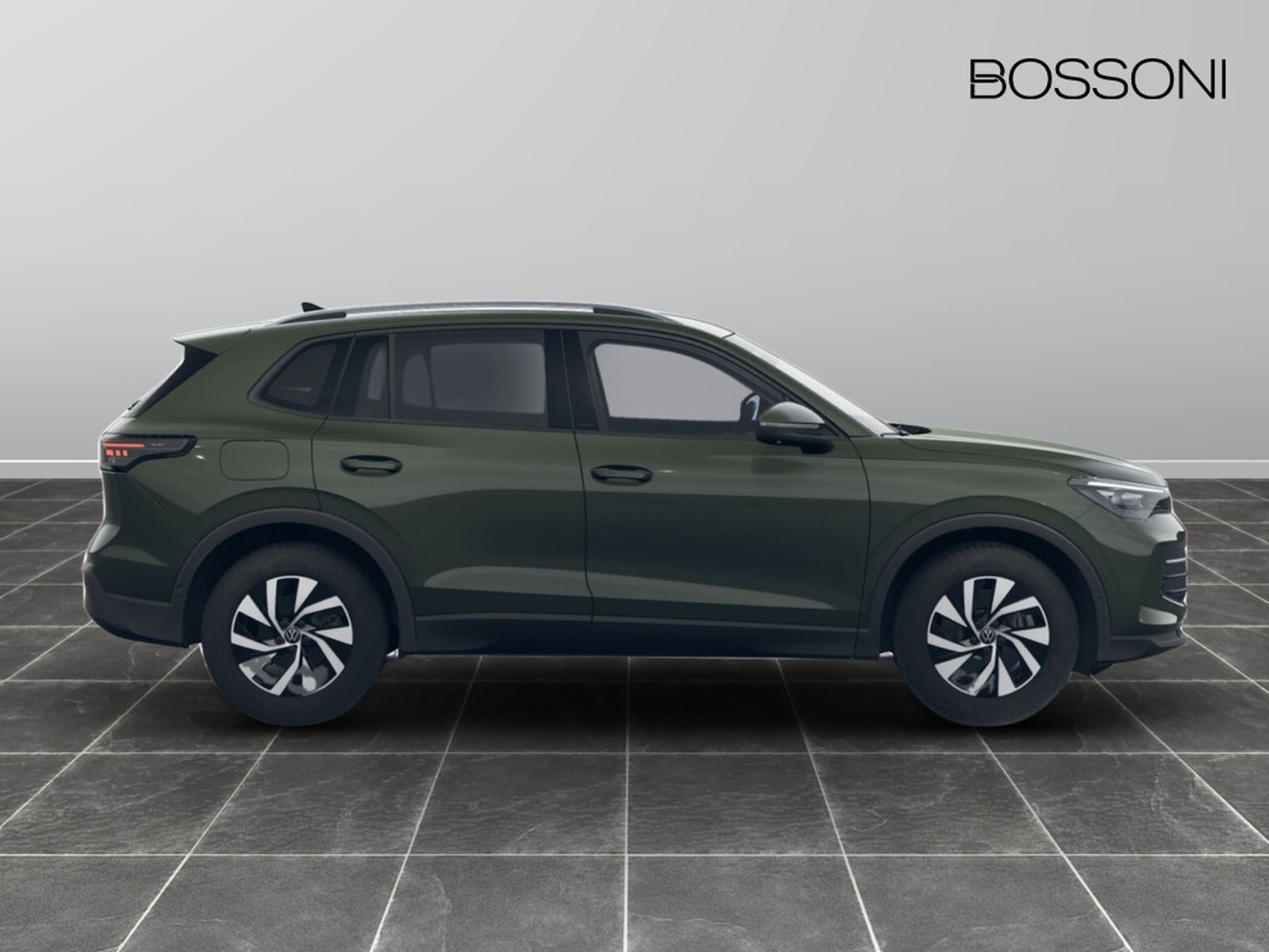 6 - Volkswagen Tiguan 1.5 tsi ehybrid 204cv edition plus dsg