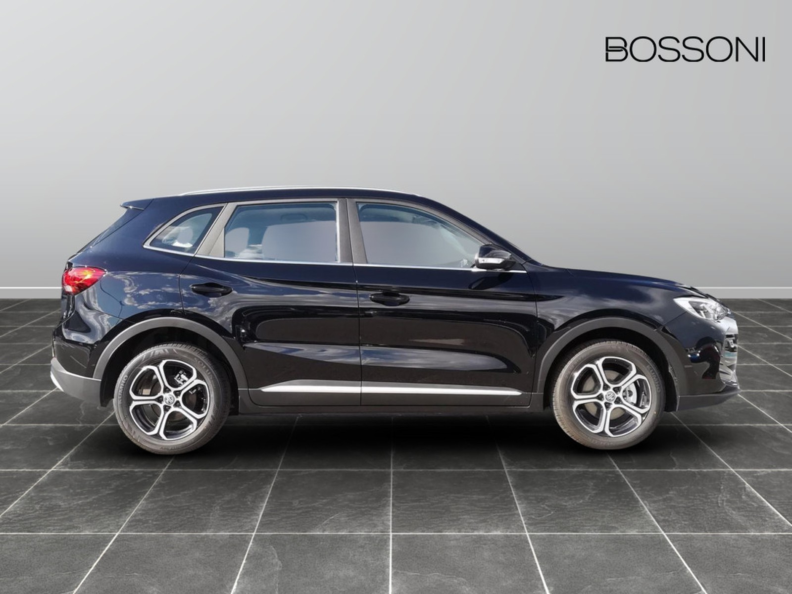 3 - Mg ZS 1.5 hybrid+ comfort auto