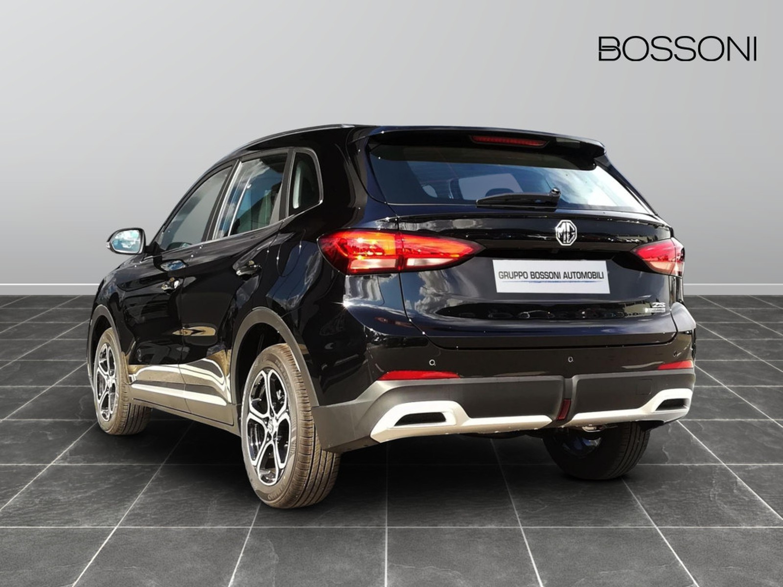 4 - Mg ZS 1.5 hybrid+ comfort auto