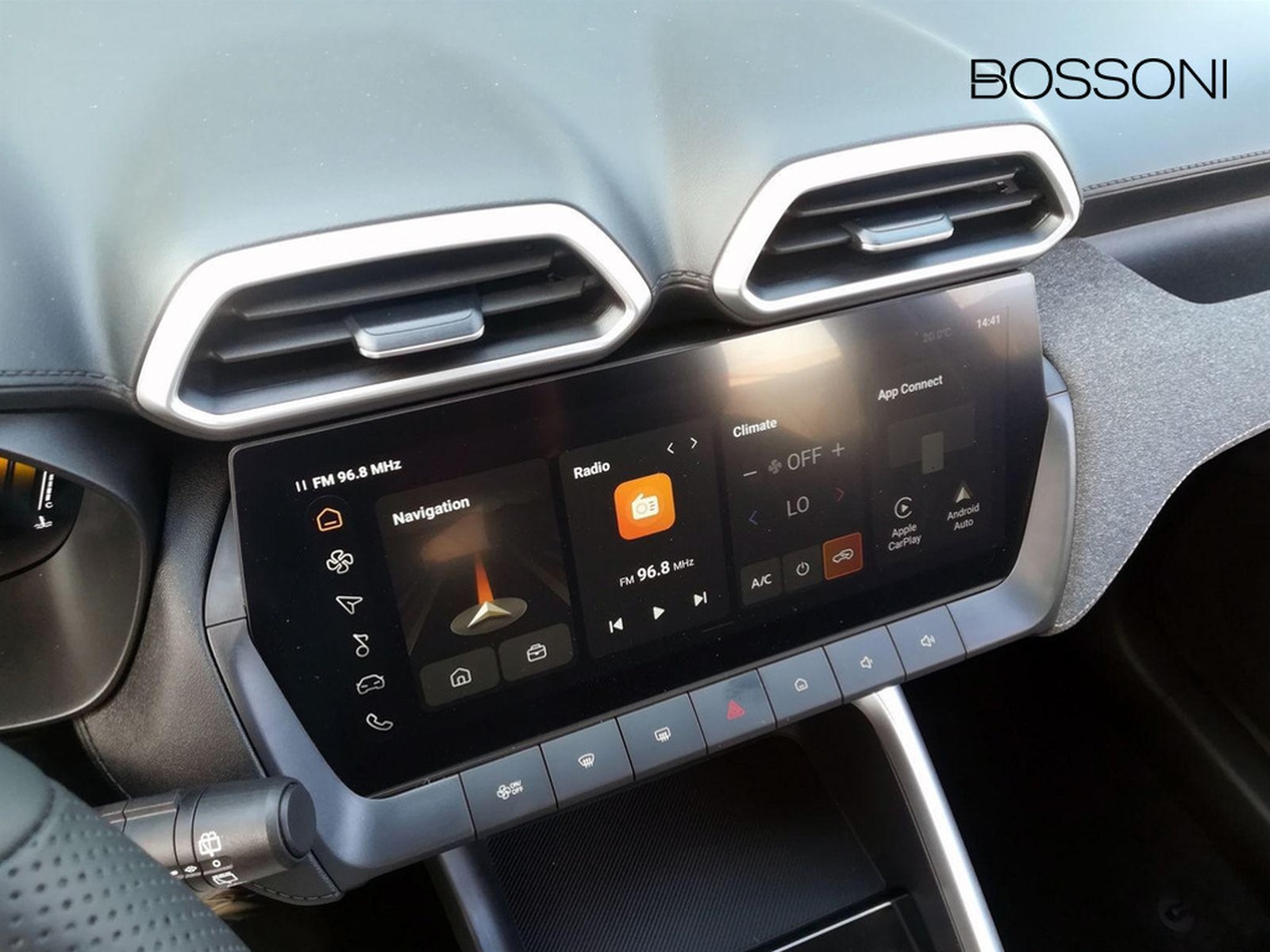 11 - Mg ZS 1.5 hybrid+ comfort auto