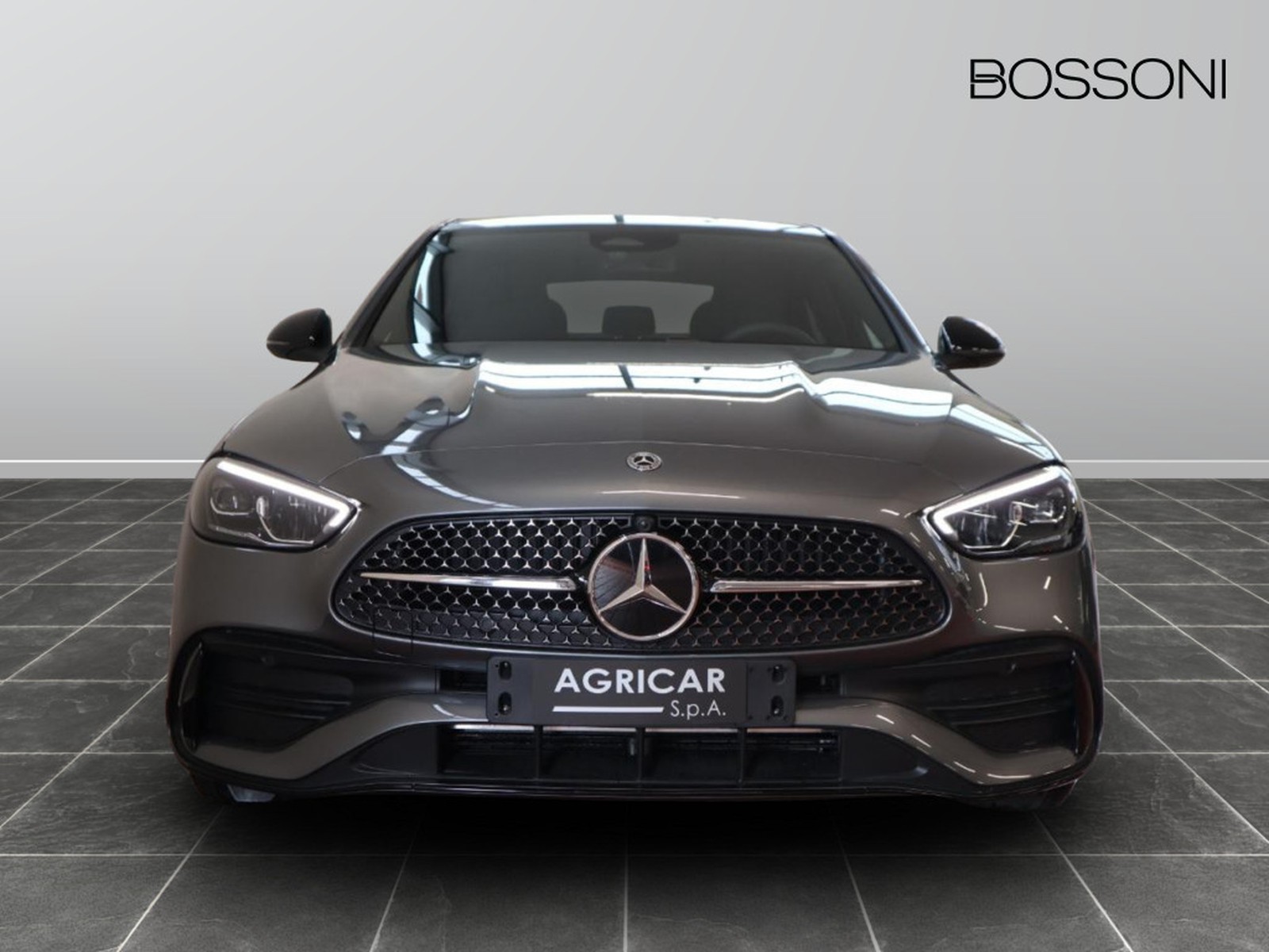 2 - Mercedes Classe C berlina 220 d mild hybrid 200cv amg line advanced 9g-tronic