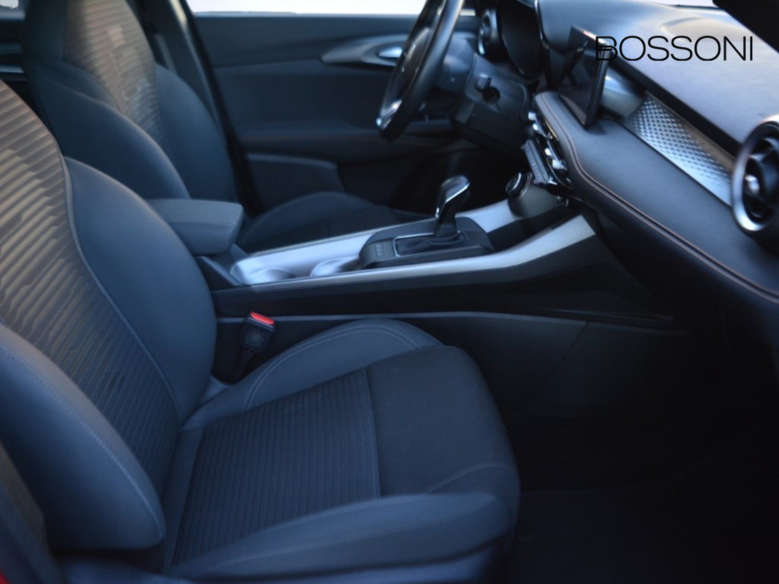 5 - Alfa Romeo Tonale 1.6 130cv sprint tct6