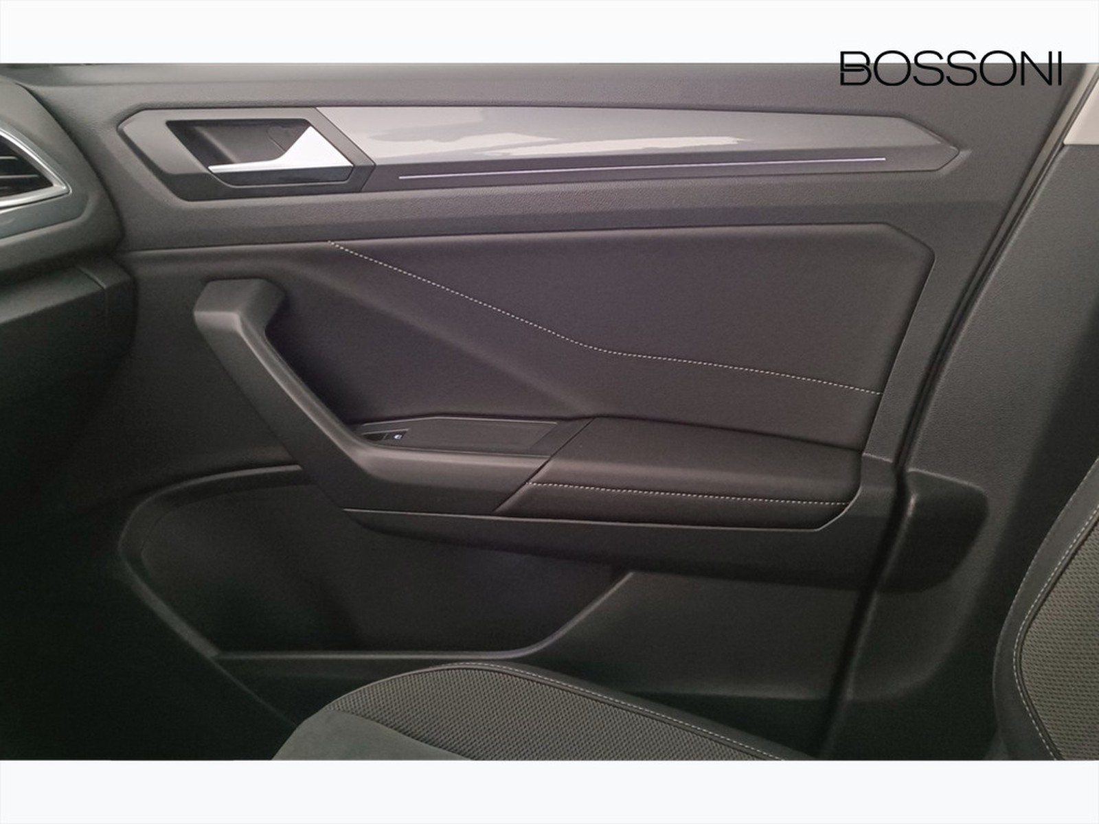 30 - Volkswagen T-Roc 2.0 tdi scr 115cv style