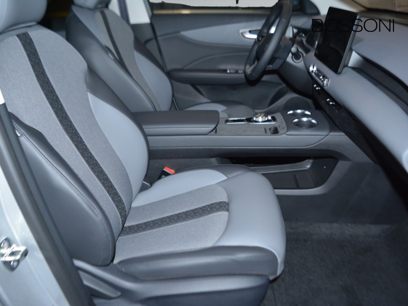 5 - Mg MGS5 EV ev luxury 64