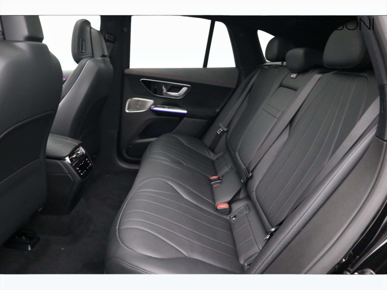 8 - Mercedes EQE suv 350 amg line premium plus 4matic