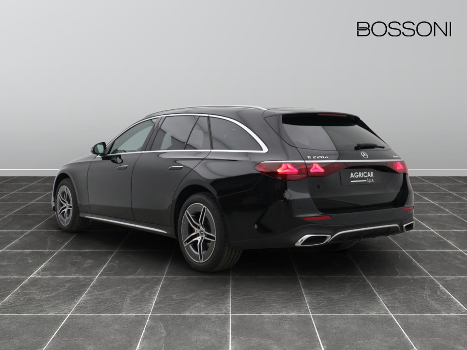 5 - Mercedes Classe E station wagon 220 d amg line advanced 4matic 9g-tronic