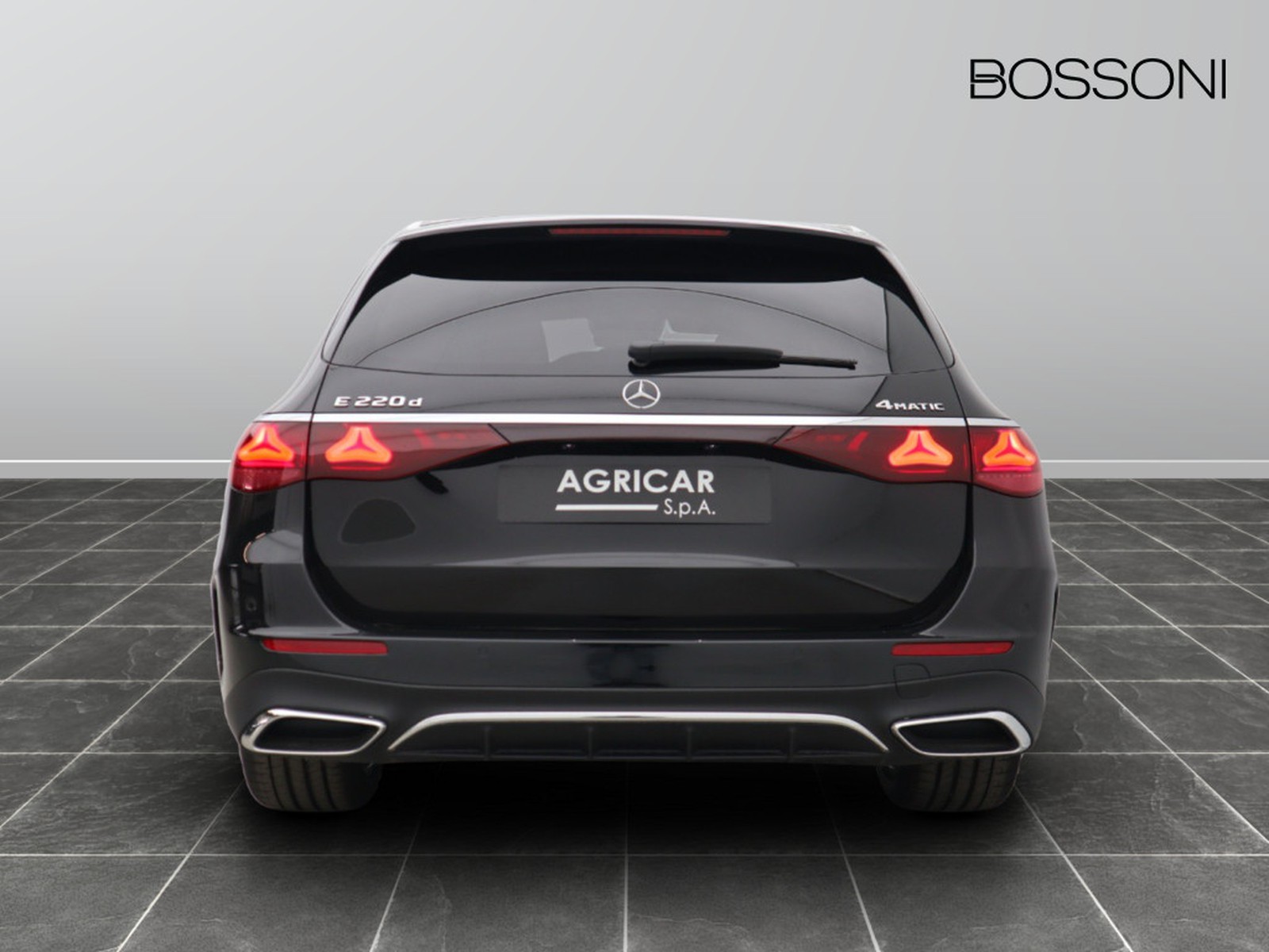 6 - Mercedes Classe E station wagon 220 d amg line advanced 4matic 9g-tronic