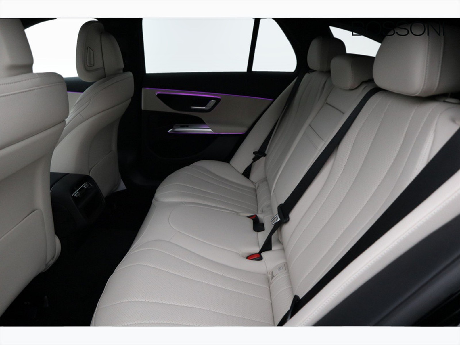 8 - Mercedes Classe E station wagon 220 d amg line advanced 4matic 9g-tronic