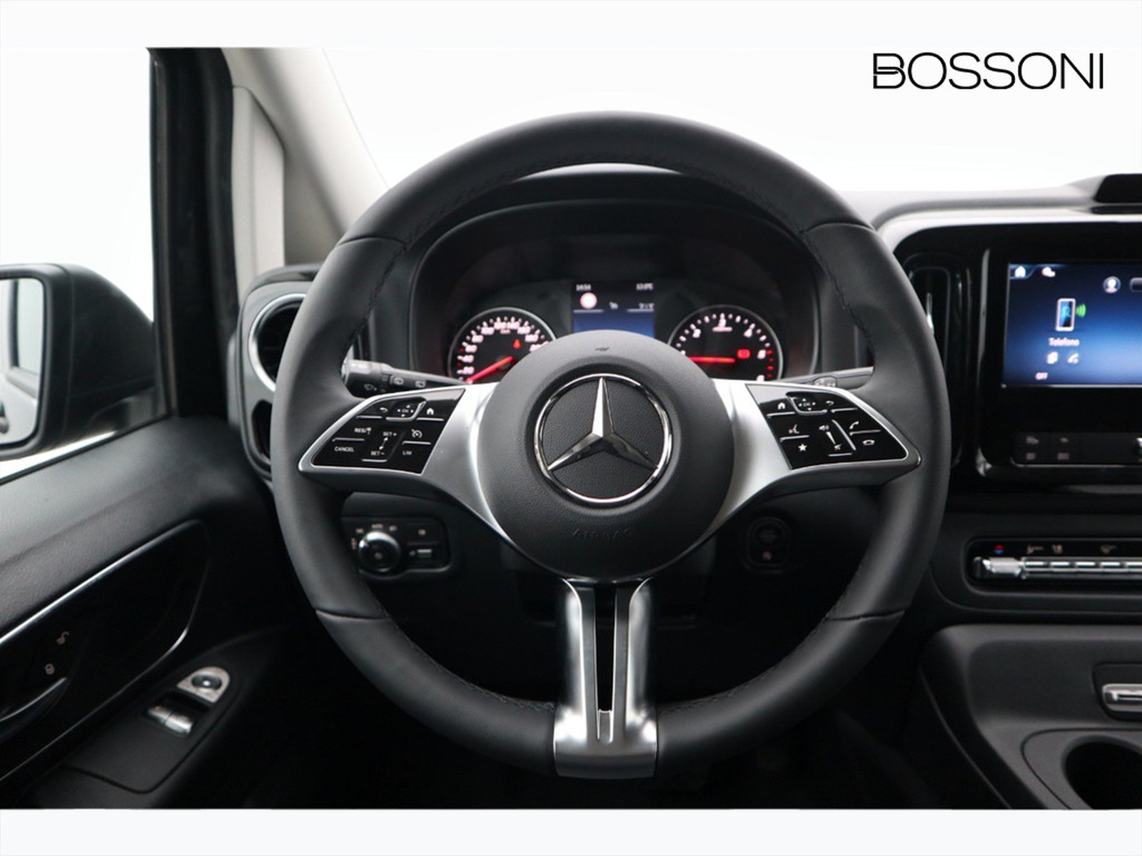 14 - Mercedes Vans Vito mixto 114 cdi long select 4x4 9g-tronic