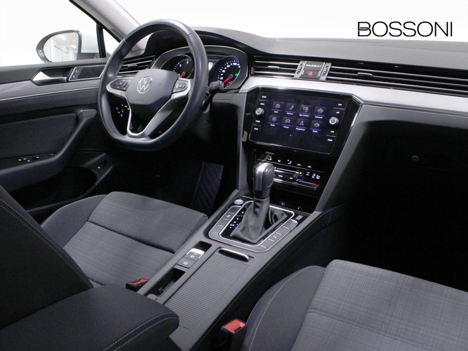 6 - Volkswagen Passat variant 2.0 tdi scr evo 150cv business dsg