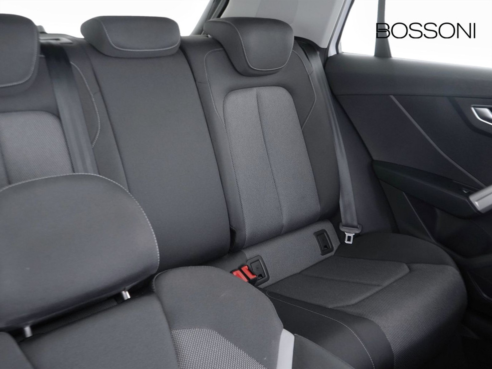 21 - Audi Q2 35 1.5 tfsi s line edition s tronic