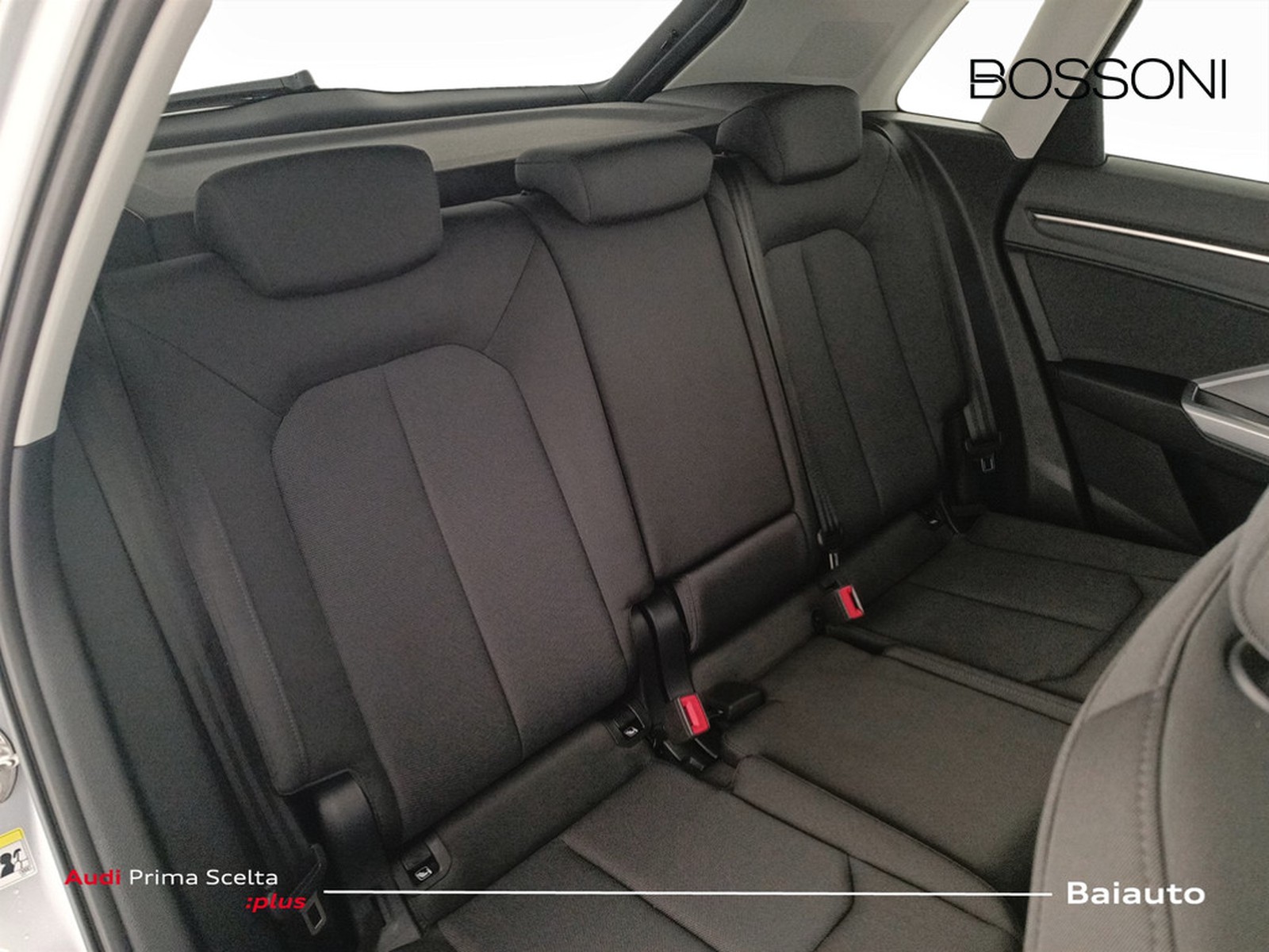 23 - Audi Q3 35 2.0 tdi business advanced s tronic