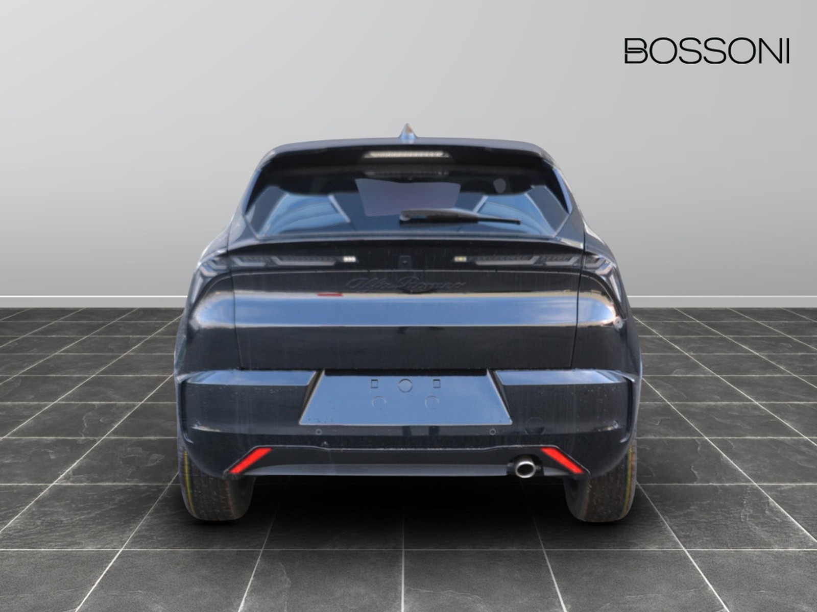 4 - Alfa Romeo Junior 1.2 hybrid 145cv ibrida q4 edct6